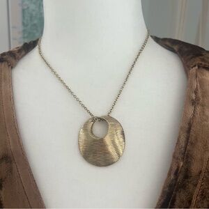 Chic Gold Circle Pendant Necklace